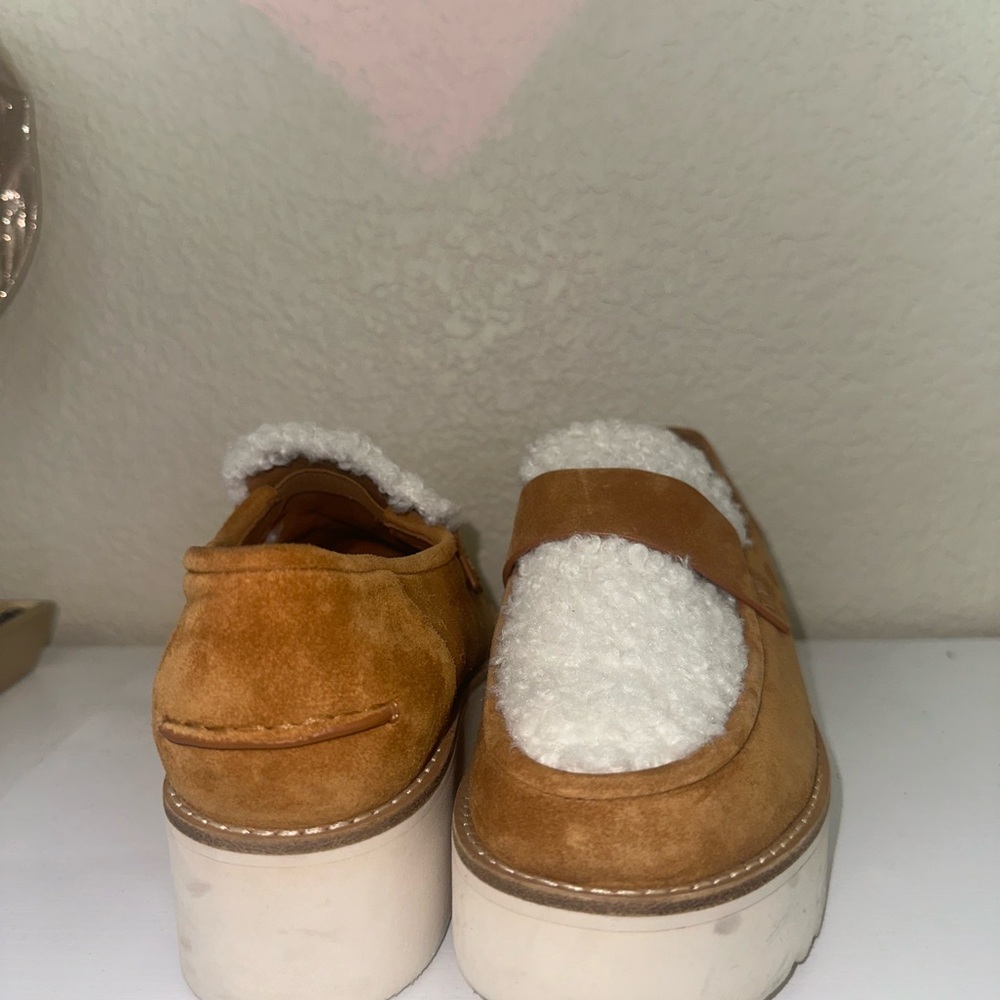Vince Tan Suede Loafers with White Fur Accent